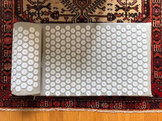 Acupressure Mat : 5 Key Health Benefits and How to use it.